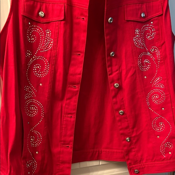 Red Sleeveless Button Down Shirt or vest with a western look, cowgirl - Picture 5 of 12